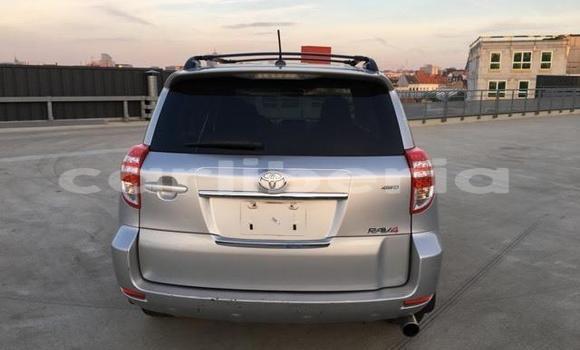 Buy Used Toyota RAV4 Silver Car in Monrovia in Montserrado County Buy Used Toyota RAV4 Silver Car in Monrovia in Montserrado County