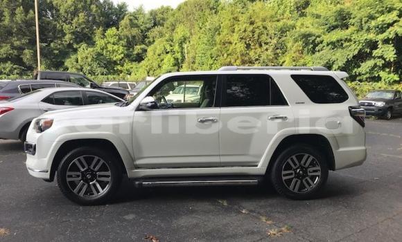 Buy Used Toyota 4Runner White Car in Monrovia in Montserrado County Buy Used Toyota 4Runner White Car in Monrovia in Montserrado County