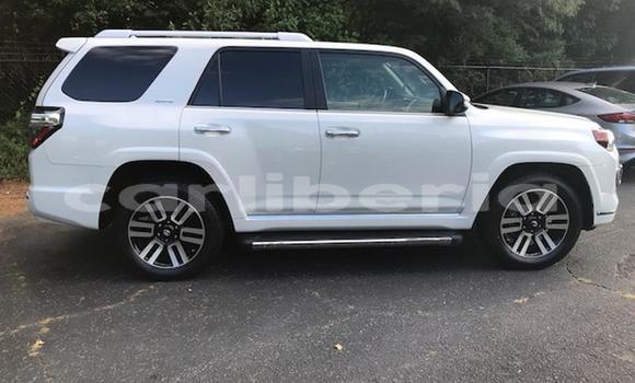 Buy Used Toyota 4Runner White Car in Monrovia in Montserrado County Buy Used Toyota 4Runner White Car in Monrovia in Montserrado County