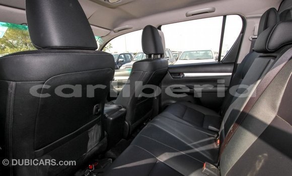 Acheter Import Voiture Toyota Land Cruiser Noir à Import - Dubai, Comté de Bomi Acheter Import Voiture Toyota Land Cruiser Noir à Import - Dubai, Comté de Bomi