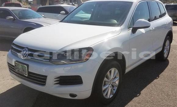 Buy Used Volkswagen Touareg White Car in Barclayville in Grand Kru County Buy Used Volkswagen Touareg White Car in Barclayville in Grand Kru County