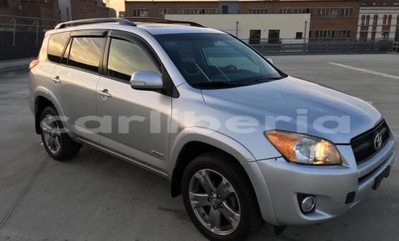 Buy Used Toyota RAV4 Silver Car in Monrovia in Montserrado County Buy Used Toyota RAV4 Silver Car in Monrovia in Montserrado County