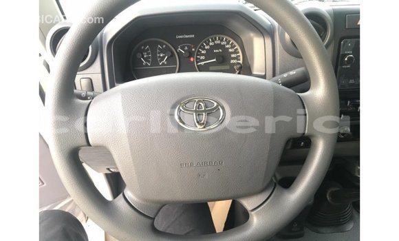 Buy Import Toyota Land Cruiser White Car in Import - Dubai in Bomi County Buy Import Toyota Land Cruiser White Car in Import - Dubai in Bomi County