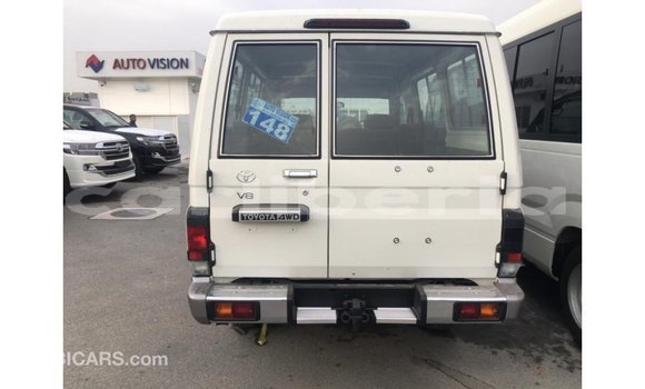 Buy Import Toyota Land Cruiser White Car in Import - Dubai in Bomi County Buy Import Toyota Land Cruiser White Car in Import - Dubai in Bomi County