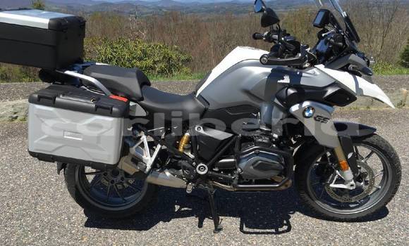 Buy Used BMW GS Black Bike in Barclayville in Grand Kru County Buy Used BMW GS Black Bike in Barclayville in Grand Kru County