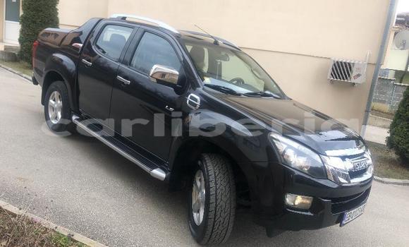 Buy Used Toyota Hilux Black Car in Barclayville in Grand Kru County Buy Used Toyota Hilux Black Car in Barclayville in Grand Kru County