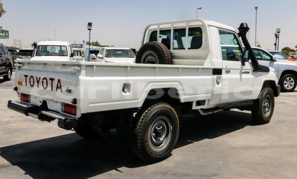 Acheter Neuf Voiture Toyota Land Cruiser Blanc à Import - Dubai, Comté de Bomi Acheter Neuf Voiture Toyota Land Cruiser Blanc à Import - Dubai, Comté de Bomi