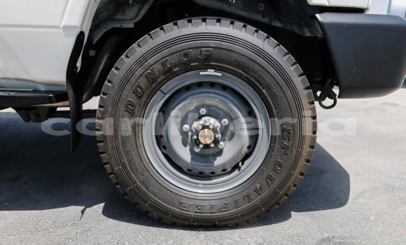 Acheter Neuf Voiture Toyota Land Cruiser Blanc à Import - Dubai, Comté de Bomi Acheter Neuf Voiture Toyota Land Cruiser Blanc à Import - Dubai, Comté de Bomi