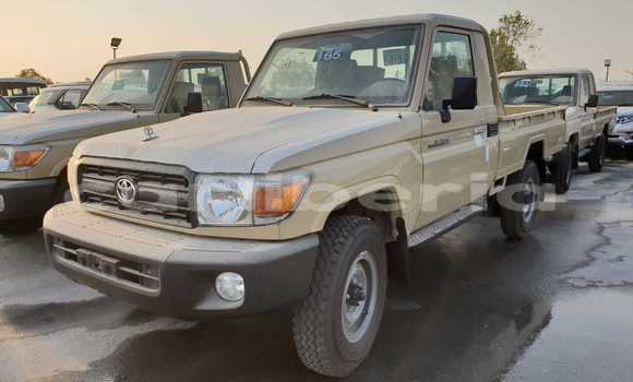 Acheter Neuf Voiture Toyota Land Cruiser Beige à Import - Dubai, Comté de Bomi Acheter Neuf Voiture Toyota Land Cruiser Beige à Import - Dubai, Comté de Bomi
