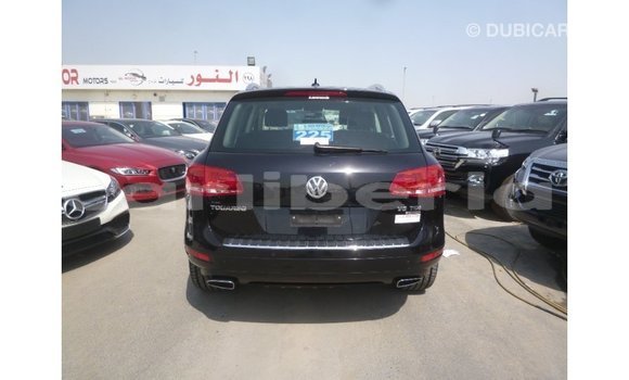Acheter Import Voiture Volkswagen Touareg Noir à Import - Dubai, Comté de Bomi Acheter Import Voiture Volkswagen Touareg Noir à Import - Dubai, Comté de Bomi