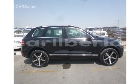 Acheter Import Voiture Volkswagen Touareg Noir à Import - Dubai, Comté de Bomi Acheter Import Voiture Volkswagen Touareg Noir à Import - Dubai, Comté de Bomi