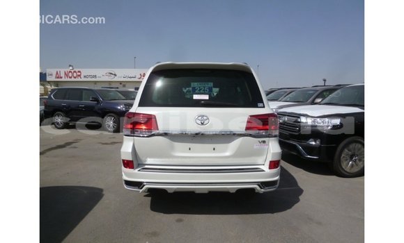Buy Import Toyota Land Cruiser White Car in Import - Dubai in Bomi County Buy Import Toyota Land Cruiser White Car in Import - Dubai in Bomi County