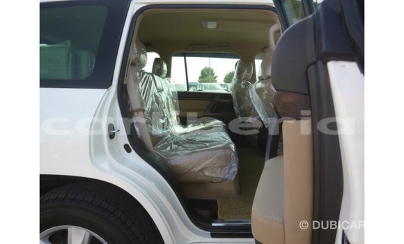 Buy Import Toyota Land Cruiser White Car in Import - Dubai in Bomi County Buy Import Toyota Land Cruiser White Car in Import - Dubai in Bomi County