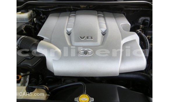 Buy Import Toyota Land Cruiser White Car in Import - Dubai in Bomi County Buy Import Toyota Land Cruiser White Car in Import - Dubai in Bomi County