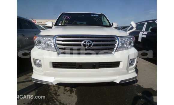 Buy Import Toyota Land Cruiser White Car in Import - Dubai in Bomi County Buy Import Toyota Land Cruiser White Car in Import - Dubai in Bomi County