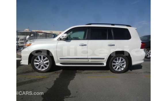 Buy Import Toyota Land Cruiser White Car in Import - Dubai in Bomi County Buy Import Toyota Land Cruiser White Car in Import - Dubai in Bomi County