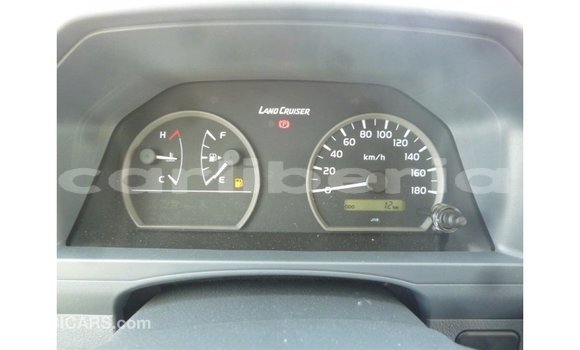 Buy Import Toyota Land Cruiser White Car in Import - Dubai in Bomi County Buy Import Toyota Land Cruiser White Car in Import - Dubai in Bomi County