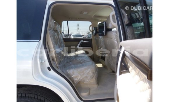 Buy Import Toyota Land Cruiser White Car in Import - Dubai in Bomi County Buy Import Toyota Land Cruiser White Car in Import - Dubai in Bomi County