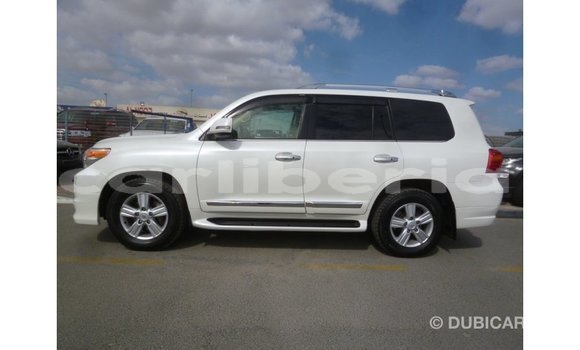 Buy Import Toyota Land Cruiser White Car in Import - Dubai in Bomi County Buy Import Toyota Land Cruiser White Car in Import - Dubai in Bomi County