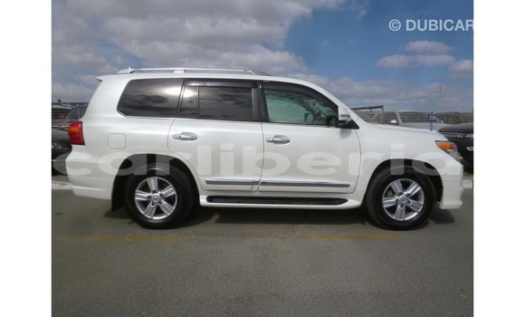 Buy Import Toyota Land Cruiser White Car in Import - Dubai in Bomi County Buy Import Toyota Land Cruiser White Car in Import - Dubai in Bomi County