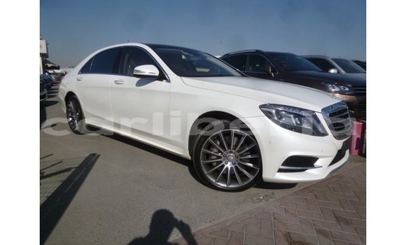 Buy Import Mercedes-Benz 190 White Car in Import - Dubai in Bomi County Buy Import Mercedes-Benz 190 White Car in Import - Dubai in Bomi County