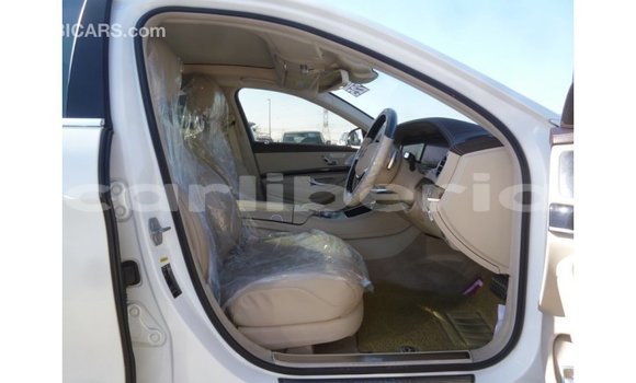 Buy Import Mercedes-Benz 190 White Car in Import - Dubai in Bomi County Buy Import Mercedes-Benz 190 White Car in Import - Dubai in Bomi County