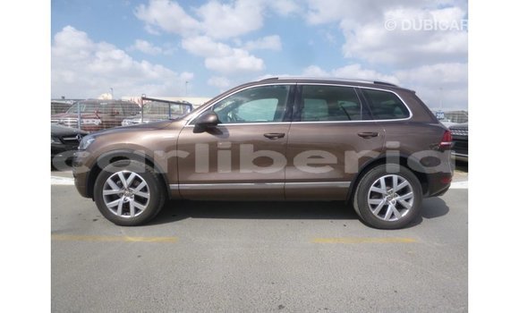 Acheter Import Voiture Volkswagen Touareg Marron à Import - Dubai, Comté de Bomi Acheter Import Voiture Volkswagen Touareg Marron à Import - Dubai, Comté de Bomi