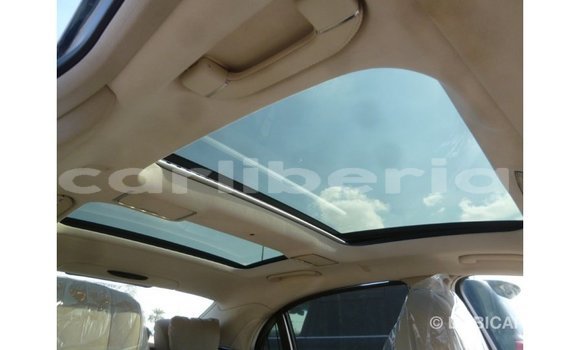 Buy Import Mercedes-Benz 190 Blue Car in Import - Dubai in Bomi County Buy Import Mercedes-Benz 190 Blue Car in Import - Dubai in Bomi County