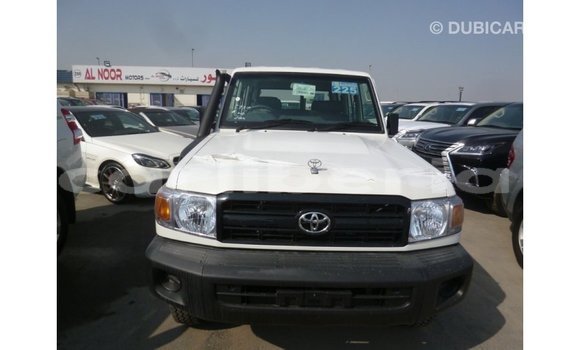 Buy Import Toyota Land Cruiser White Car in Import - Dubai in Bomi County Buy Import Toyota Land Cruiser White Car in Import - Dubai in Bomi County