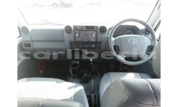 Buy Import Toyota Land Cruiser White Car in Import - Dubai in Bomi County Buy Import Toyota Land Cruiser White Car in Import - Dubai in Bomi County