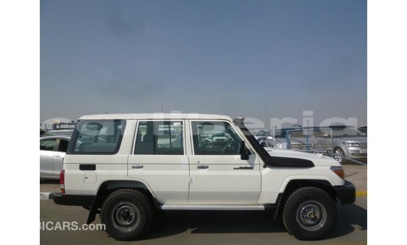 Buy Import Toyota Land Cruiser White Car in Import - Dubai in Bomi County Buy Import Toyota Land Cruiser White Car in Import - Dubai in Bomi County