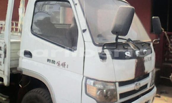 Buy Used Hino 300 Series White Truck in Monrovia in Montserrado County Buy Used Hino 300 Series White Truck in Monrovia in Montserrado County