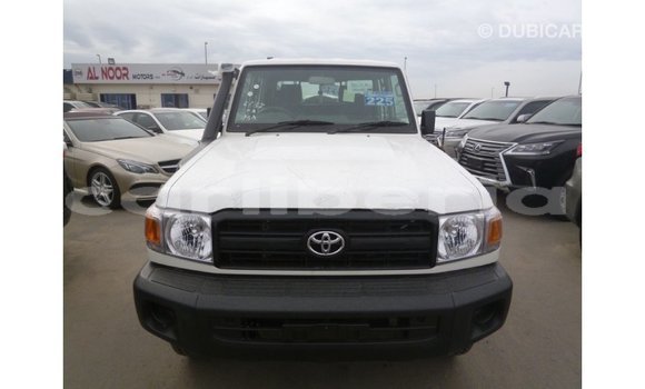 Buy Import Toyota Land Cruiser White Car in Import - Dubai in Bomi County Buy Import Toyota Land Cruiser White Car in Import - Dubai in Bomi County