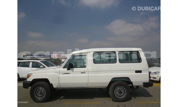 Buy Import Toyota Land Cruiser White Car in Import - Dubai in Bomi County Buy Import Toyota Land Cruiser White Car in Import - Dubai in Bomi County