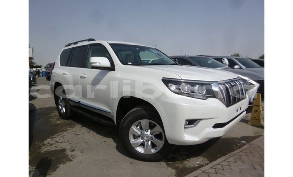 Acheter Import Voiture Toyota Prado Blanc à Import - Dubai, Comté de Bomi Acheter Import Voiture Toyota Prado Blanc à Import - Dubai, Comté de Bomi