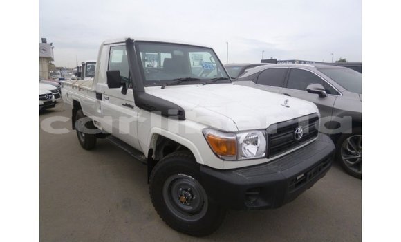 Buy Import Toyota Land Cruiser White Car in Import - Dubai in Bomi County Buy Import Toyota Land Cruiser White Car in Import - Dubai in Bomi County