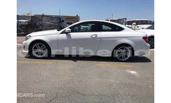 Buy Import Mercedes-Benz 190 White Car in Import - Dubai in Bomi County Buy Import Mercedes-Benz 190 White Car in Import - Dubai in Bomi County