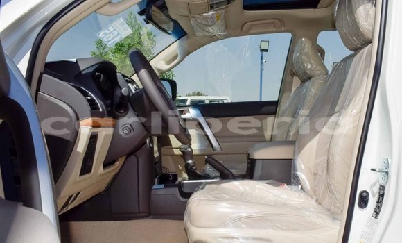 Acheter Neuf Voiture Toyota Prado Blanc à Barclayville, Grand Kru County Acheter Neuf Voiture Toyota Prado Blanc à Barclayville, Grand Kru County