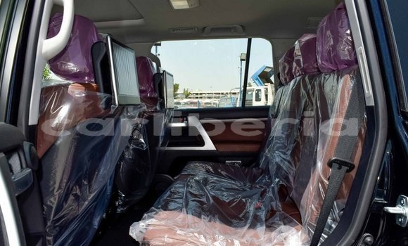 Acheter Neuf Voiture Toyota Land Cruiser Noir à Barclayville, Grand Kru County Acheter Neuf Voiture Toyota Land Cruiser Noir à Barclayville, Grand Kru County