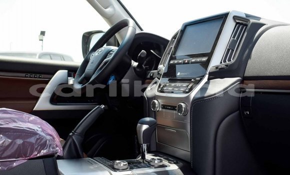 Acheter Neuf Voiture Toyota Land Cruiser Noir à Barclayville, Grand Kru County Acheter Neuf Voiture Toyota Land Cruiser Noir à Barclayville, Grand Kru County