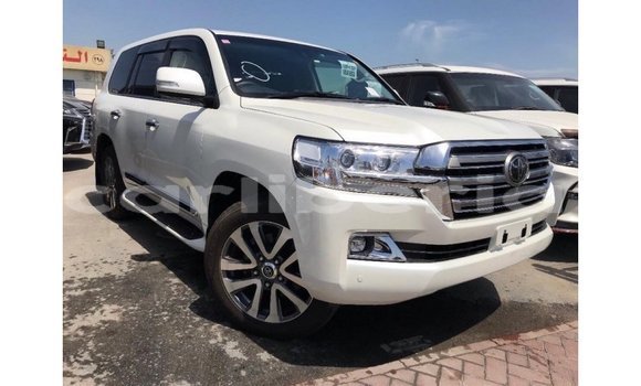 Buy Import Toyota Land Cruiser White Car in Import - Dubai in Bomi County Buy Import Toyota Land Cruiser White Car in Import - Dubai in Bomi County