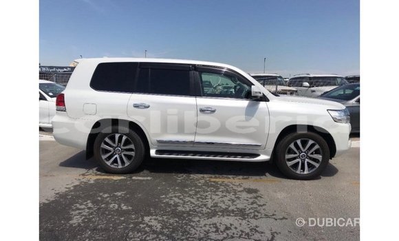 Buy Import Toyota Land Cruiser White Car in Import - Dubai in Bomi County Buy Import Toyota Land Cruiser White Car in Import - Dubai in Bomi County
